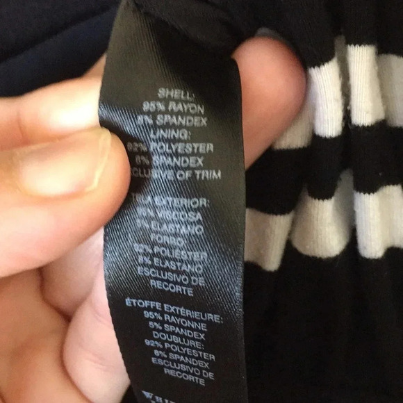 WHBM Convertable black and white fit & flare dress size 8 - Picture 8 of 8